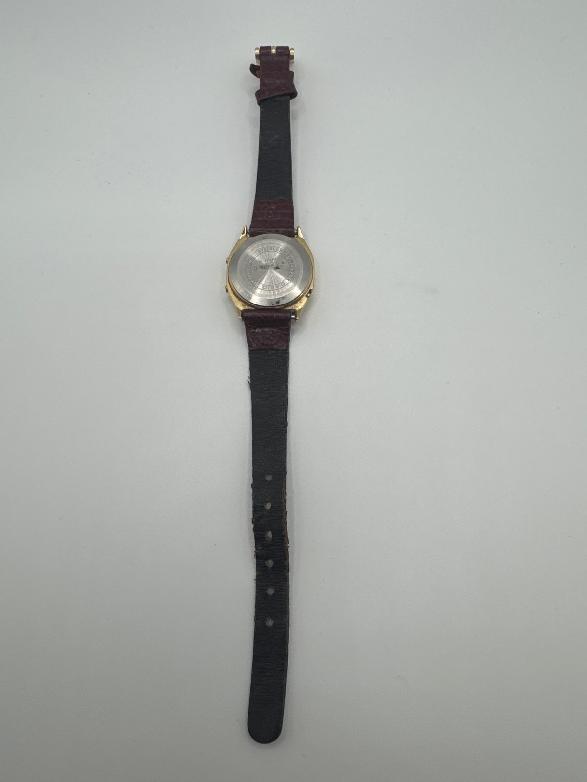 Casio Melody Vintage 1980s Digital Quartz Red Dial Gold Case red Leather Strap